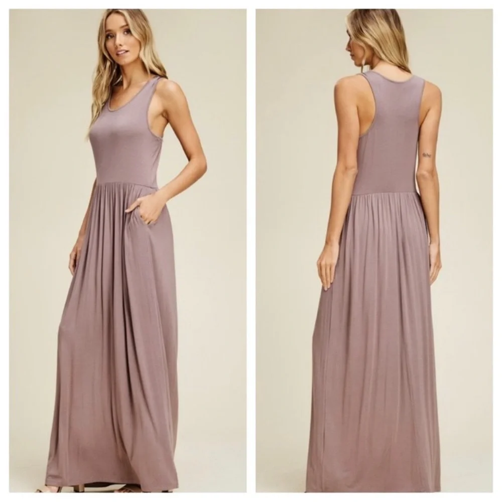 Elegant Mauve Maxi Dress - Picture 2 of 4